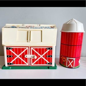 Vintage FISHER PRICE Play Farm And Silo 1968 Used